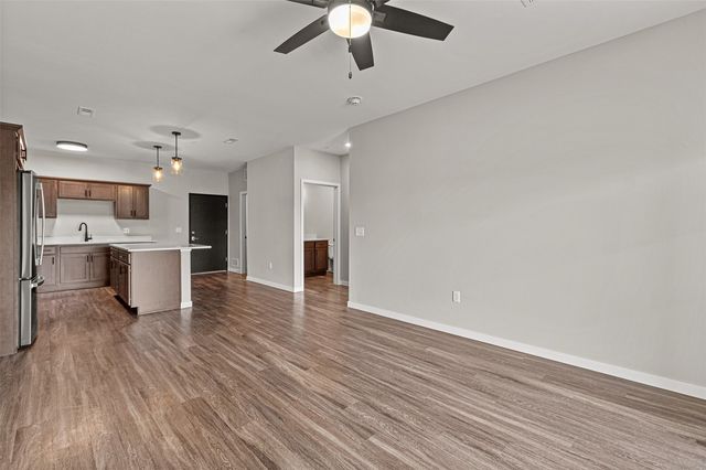 2877 Spring Rose Circle 105, Coralville, IA 52241