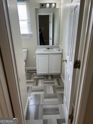 465 Eagles Crossing Circle, Riverdale, GA 30274