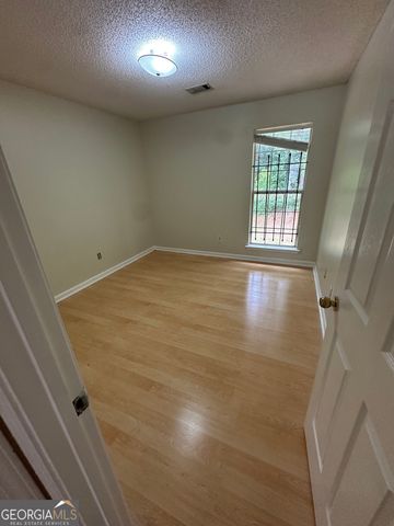 465 Eagles Crossing Circle, Riverdale, GA 30274