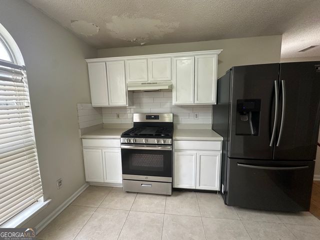 465 Eagles Crossing Circle, Riverdale, GA 30274