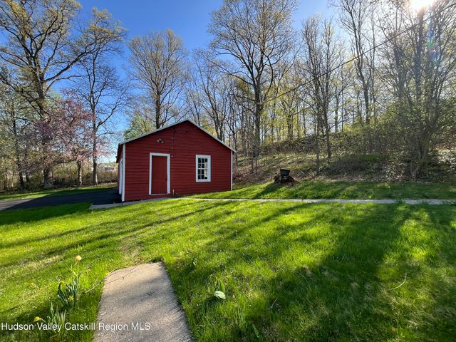 1234 Kings Highway, Saugerties, NY 12477