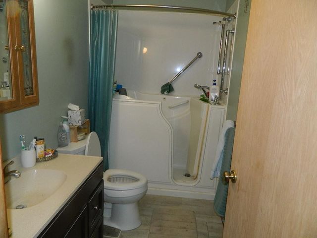 6869 29th Drive, Udall, KS 67146