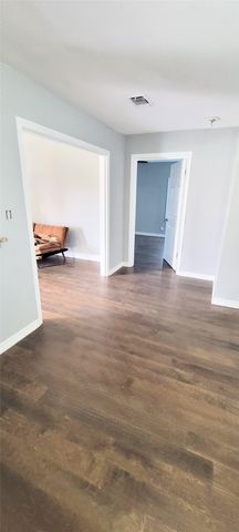 2020 Bluebonnet Drive, Fort Worth, TX 76111