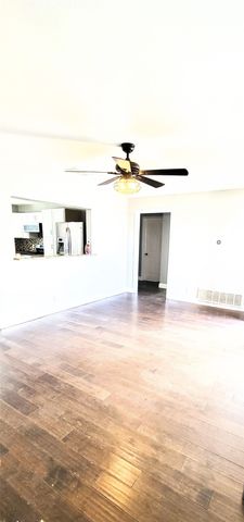 2020 Bluebonnet Drive, Fort Worth, TX 76111