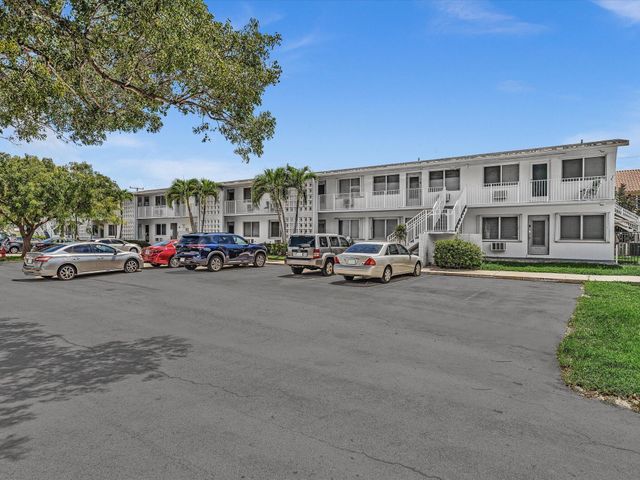 2020 NE 51st Court 208, Fort Lauderdale, FL 33308