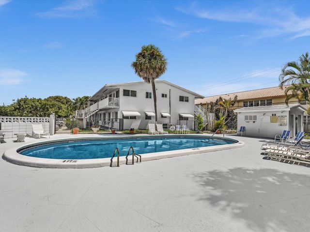 2020 NE 51st Court 208, Fort Lauderdale, FL 33308
