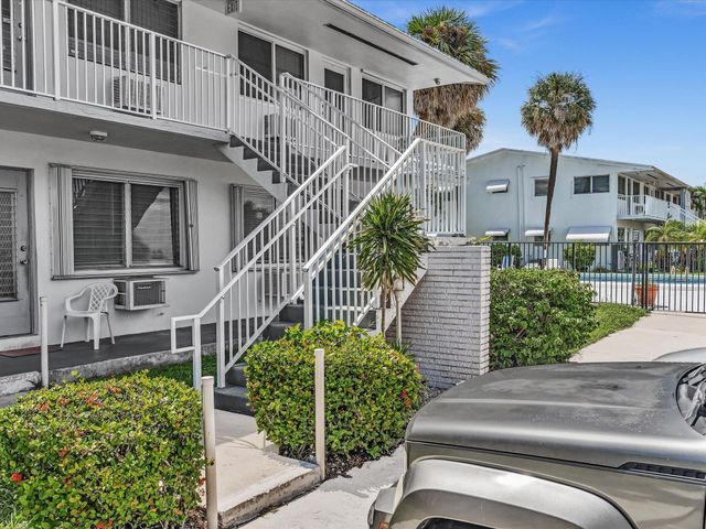 2020 NE 51st Court 208, Fort Lauderdale, FL 33308