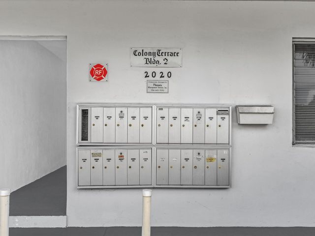 2020 NE 51st Court 208, Fort Lauderdale, FL 33308