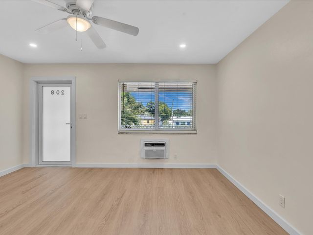 2020 NE 51st Court 208, Fort Lauderdale, FL 33308