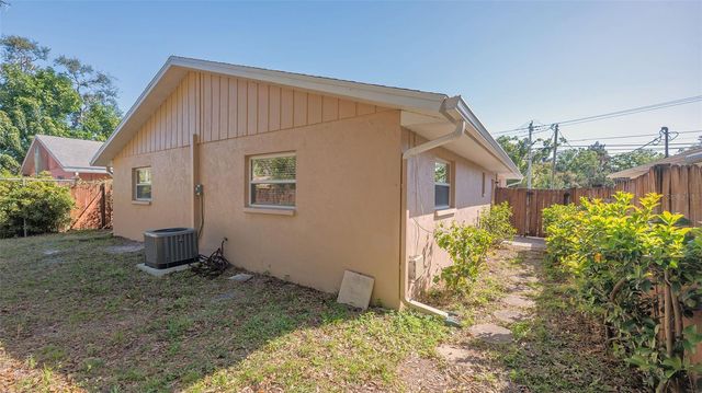 4360 SWIFT ROAD, Sarasota, FL 34231