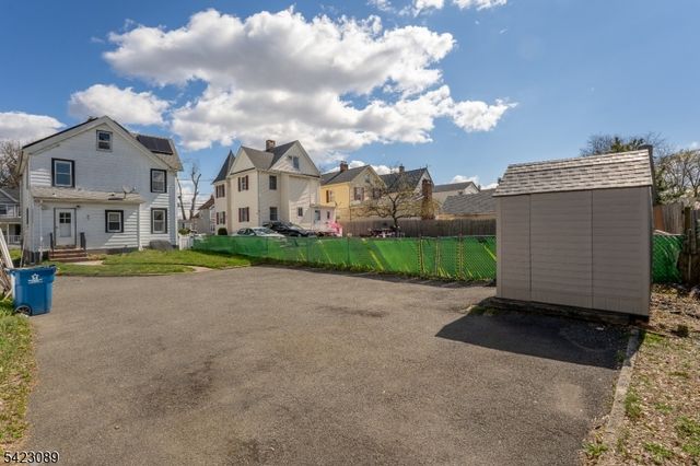 175 Duer St, North Plainfield Boro, NJ 07060