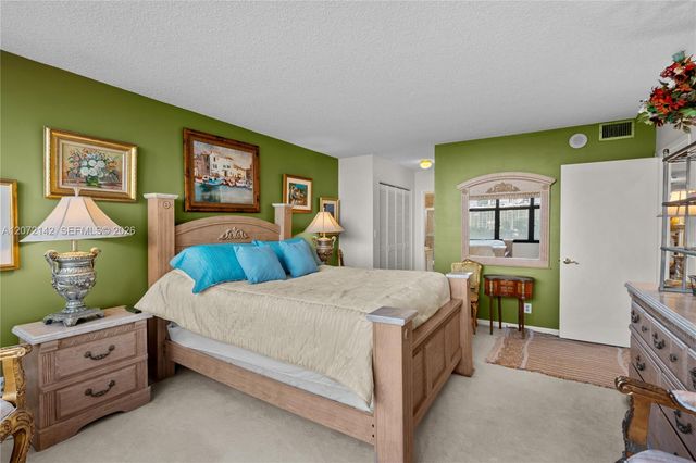 2500 Parkview Drive 1004, Hallandale Beach, FL 33009