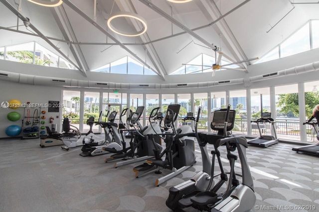 2500 Parkview Drive 1004, Hallandale Beach, FL 33009