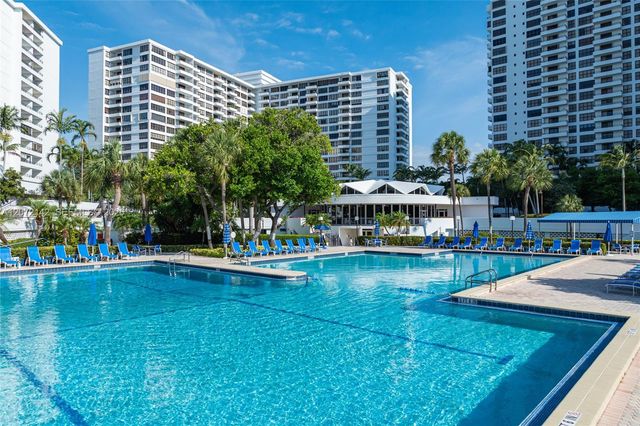 2500 Parkview Drive 1004, Hallandale Beach, FL 33009