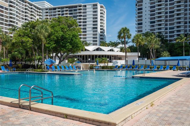 2500 Parkview Drive 1004, Hallandale Beach, FL 33009