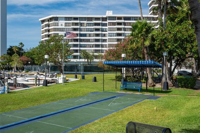2500 Parkview Drive 1004, Hallandale Beach, FL 33009