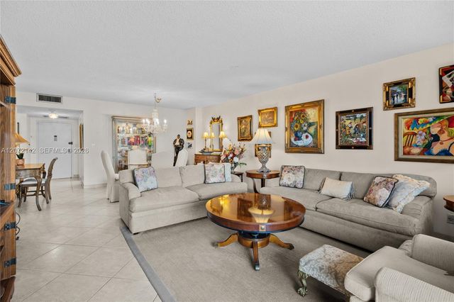 2500 Parkview Drive 1004, Hallandale Beach, FL 33009