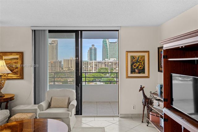 2500 Parkview Drive 1004, Hallandale Beach, FL 33009