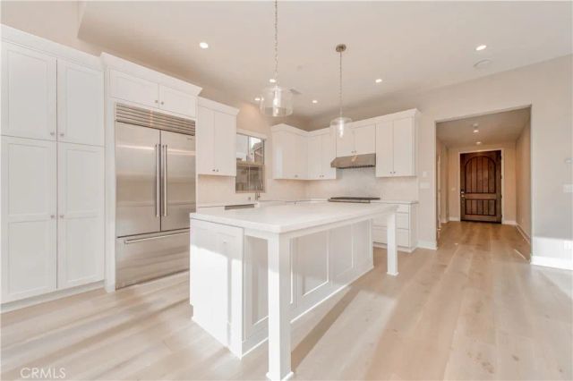 128 Rimstone, Irvine, CA 92618