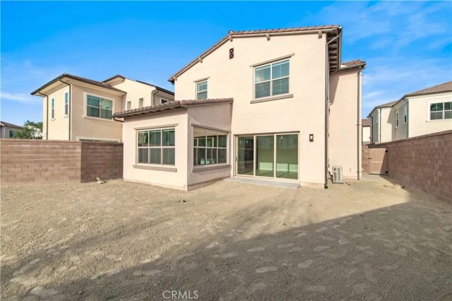 128 Rimstone, Irvine, CA 92618