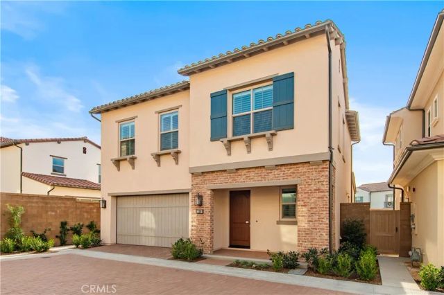 128 Rimstone, Irvine, CA 92618