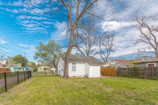 57 Chalmers Ave, Austin, TX 78702