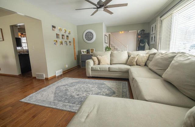 1424 Hickory WAY, Racine, WI 53405