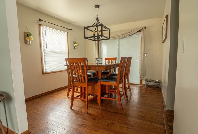 1424 Hickory WAY, Racine, WI 53405