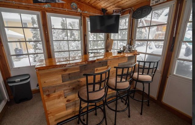 1424 Hickory WAY, Racine, WI 53405