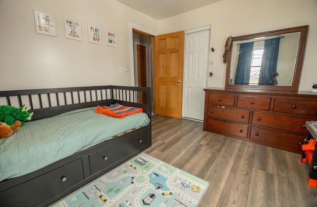 1424 Hickory WAY, Racine, WI 53405