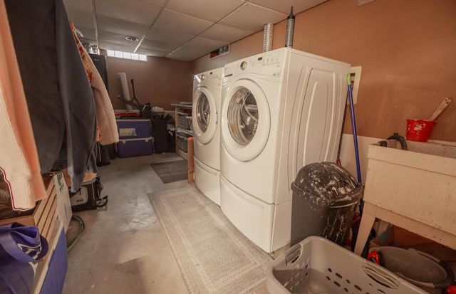 1424 Hickory WAY, Racine, WI 53405