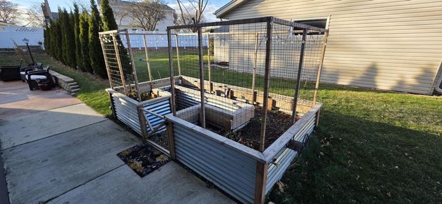 1424 Hickory WAY, Racine, WI 53405