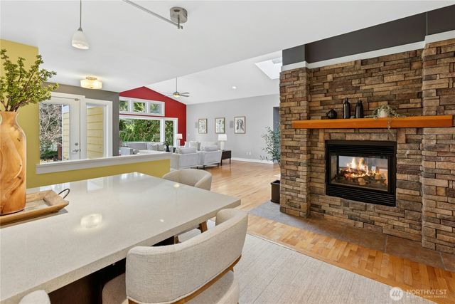 762 Sunrise Place SW, Issaquah, WA 98027