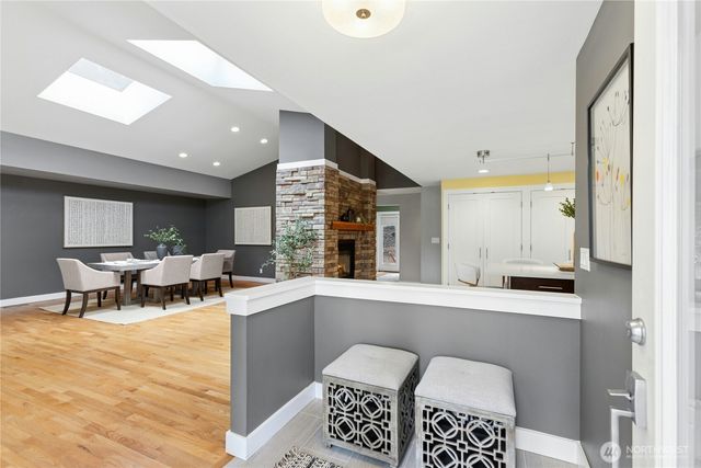 762 Sunrise Place SW, Issaquah, WA 98027