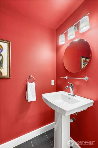 762 Sunrise Place SW, Issaquah, WA 98027