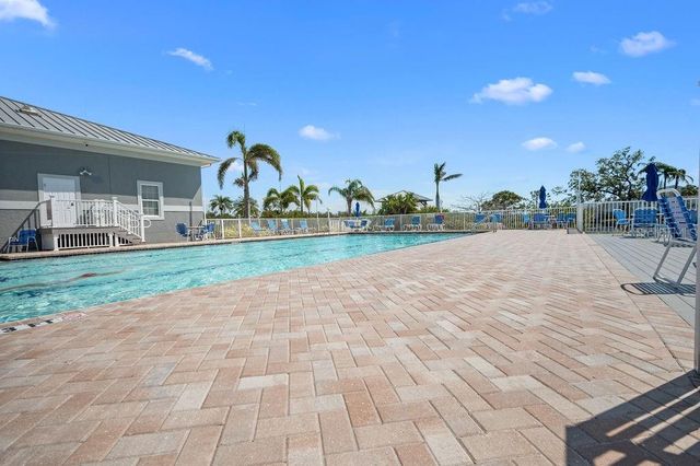 1218 SPOONBILL LANDINGS CIRCLE, Bradenton, FL 34209