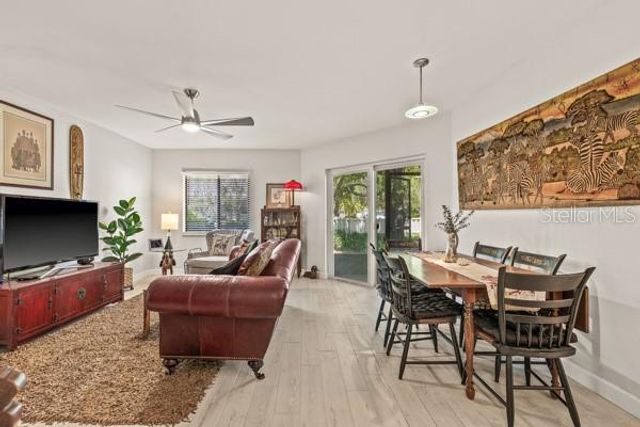 476 SANTA CRUZ PLACE NE C, St Petersburg, FL 33703