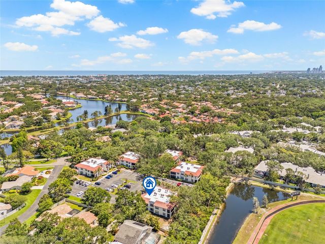 476 SANTA CRUZ PLACE NE C, St Petersburg, FL 33703