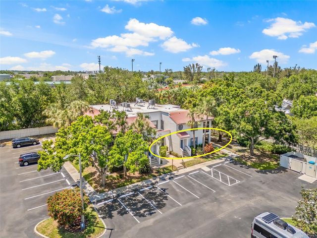 476 SANTA CRUZ PLACE NE C, St Petersburg, FL 33703