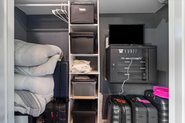 6032 NW 80th Terrace, Parkland, FL 33067