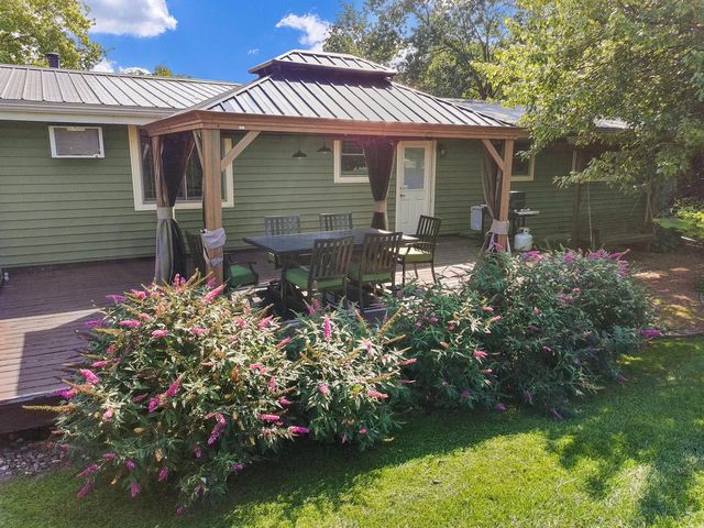 N1549 Bluebird DRIVE, Lake Geneva, WI 53147