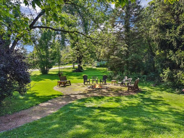 N1549 Bluebird DRIVE, Lake Geneva, WI 53147