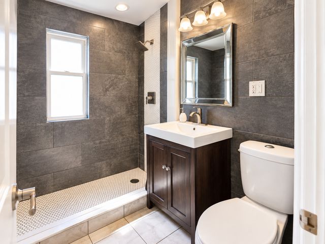 1110 N 16th Avenue, Melrose Park, IL 60160
