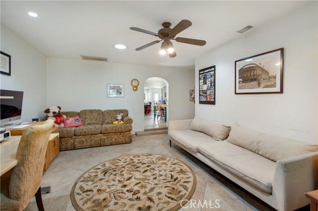 19922 Gloucester, Huntington Beach, CA 92646