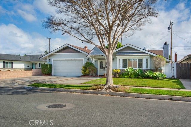 19922 Gloucester, Huntington Beach, CA 92646