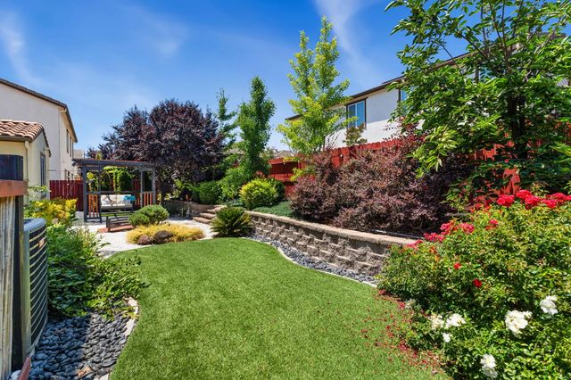 1617 Arroyo Sierra Way, Rocklin, CA 95765