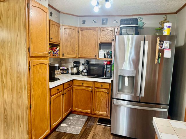 742 E Van Buren Road, Alma, MI 48801