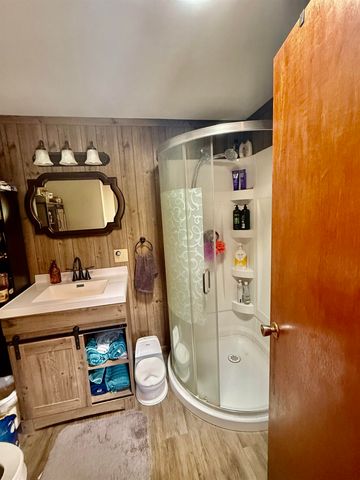 742 E Van Buren Road, Alma, MI 48801