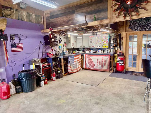 742 E Van Buren Road, Alma, MI 48801