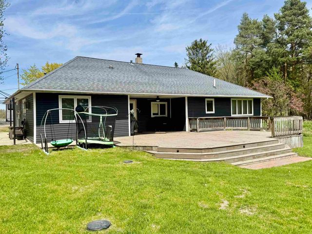 742 E Van Buren Road, Alma, MI 48801